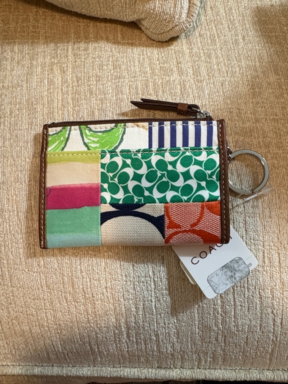 Vintage Coach Multicolor Patchwork Canvas Carryall Tote And Key/Card Holder. - Picture 12 of 16